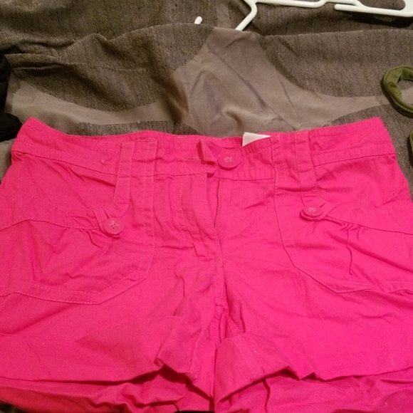 Pink Shorts - Picture 3 of 4